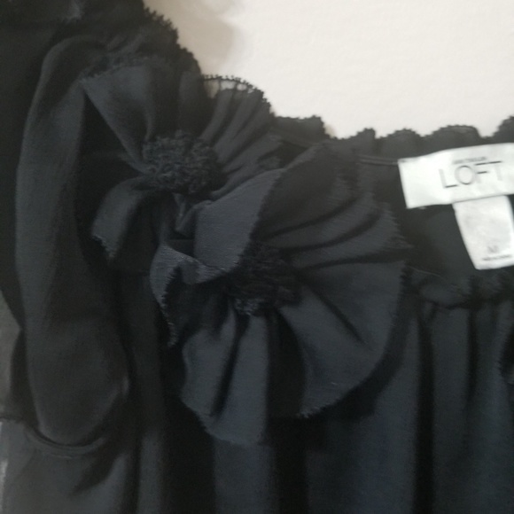 Ann Taylor - LOFT gorgeous blouse - Picture 3 of 4